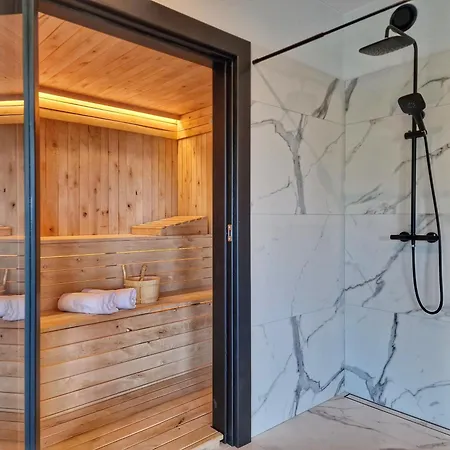 Lk Forest Luksusowe Z Basenem Z Jacuzzi, Sauna, Grota Solna, Sala Bilardowa I Ogrodem Vila